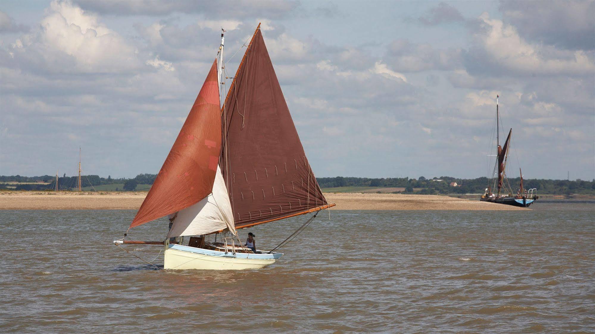 The Victory At Mersea Hotel West Mersea Ngoại thất bức ảnh